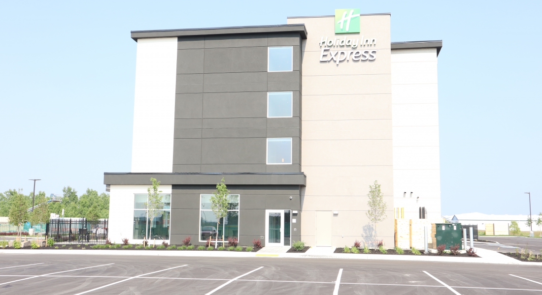 Holiday Inn Strathroy DMD Building System